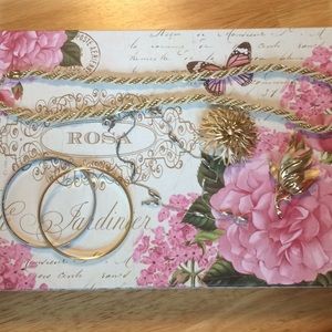 Trifari vintage bundle (6) pieces